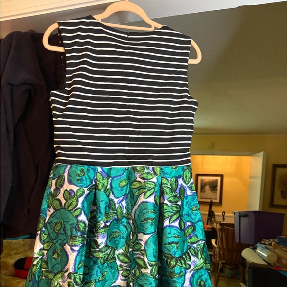 LBISSE Striped Bodice Floral Skirt Fit-and-Flare Dress - Black, White & Teal - Picture 6 of 6